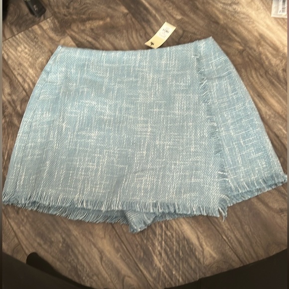 Francesca’s women’s blue skort medium - Picture 6 of 6